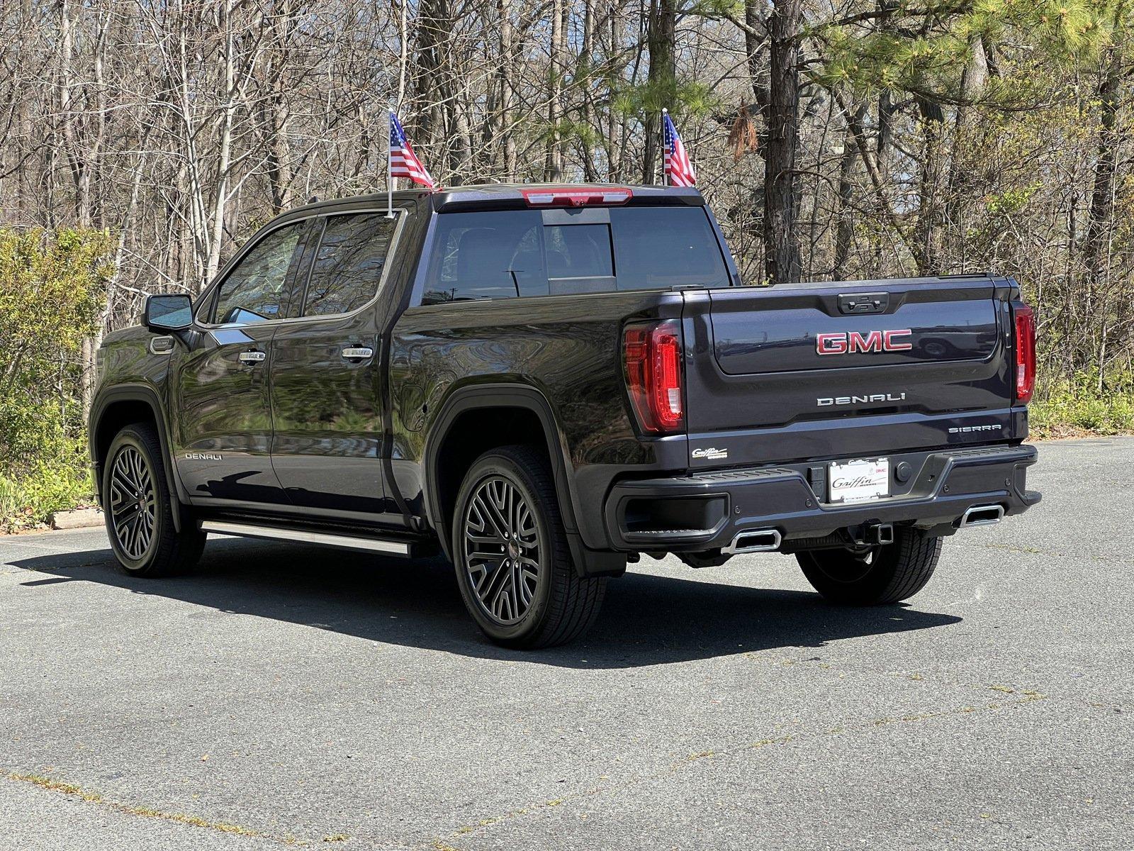 2024 GMC Sierra 1500 Vehicle Photo in MONROE, NC 28110-8431