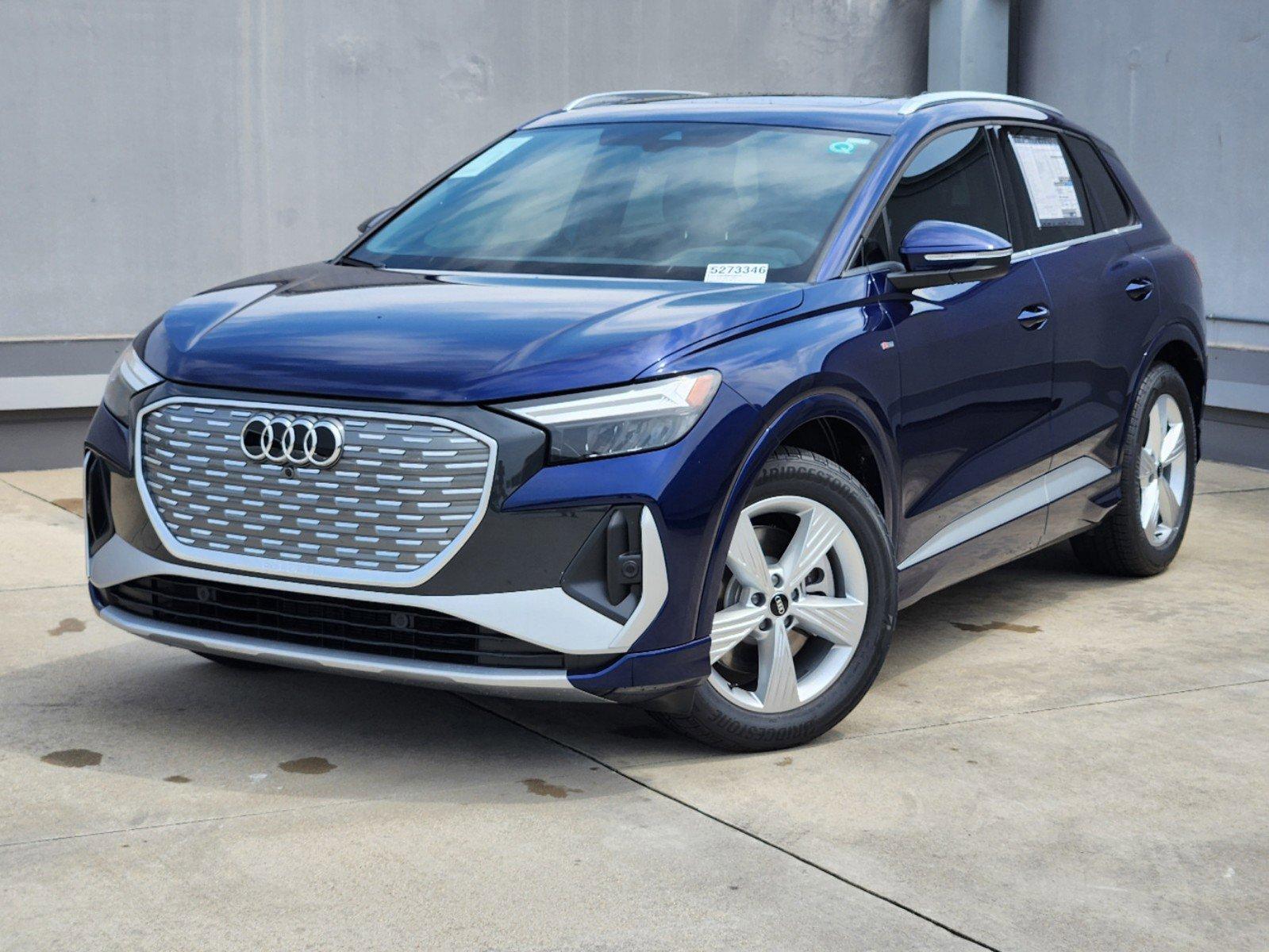 2024 Audi Q4 e-tron Vehicle Photo in SUGAR LAND, TX 77478