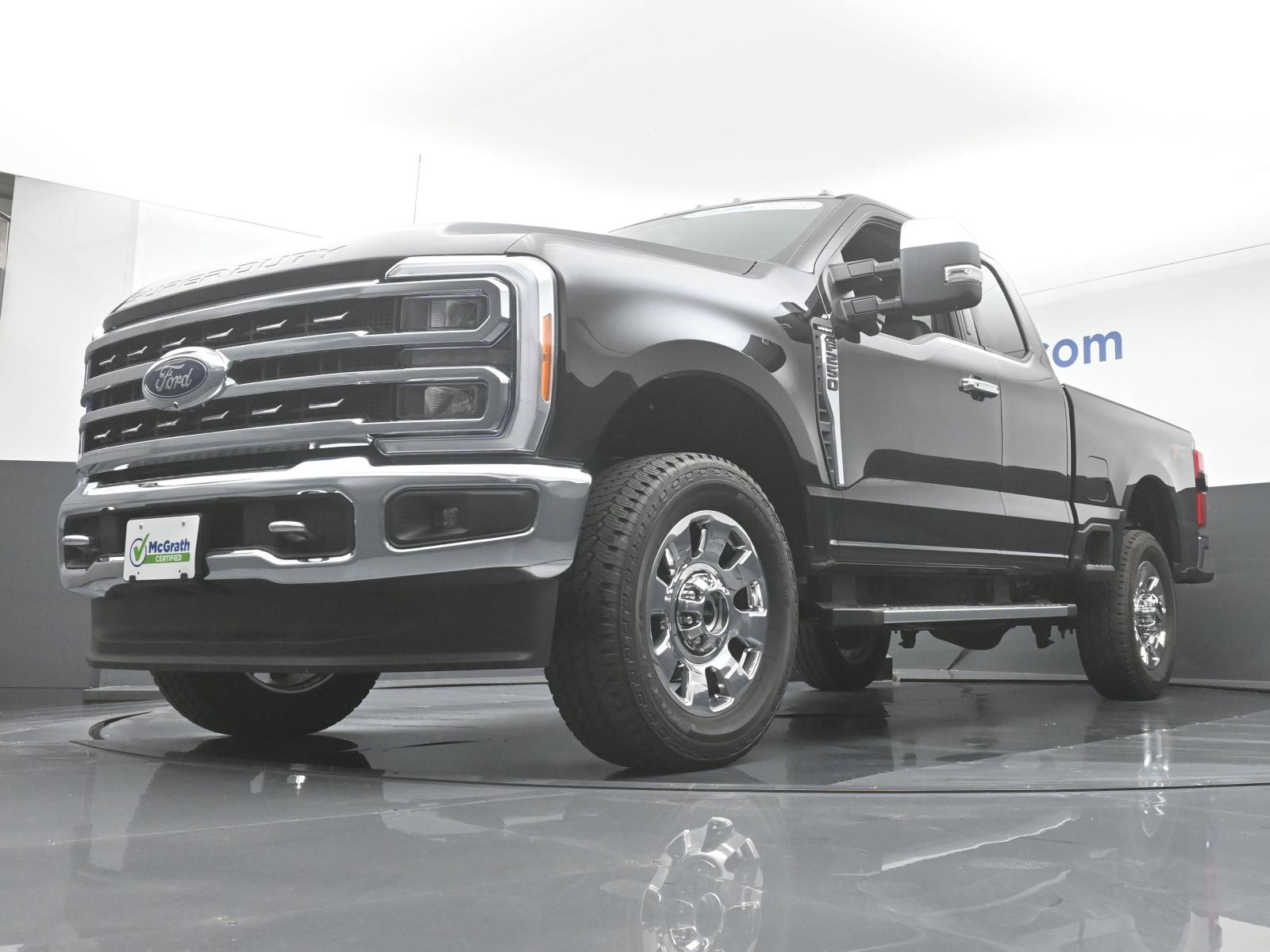 2023 Ford Super Duty F-250 SRW Vehicle Photo in Cedar Rapids, IA 52402