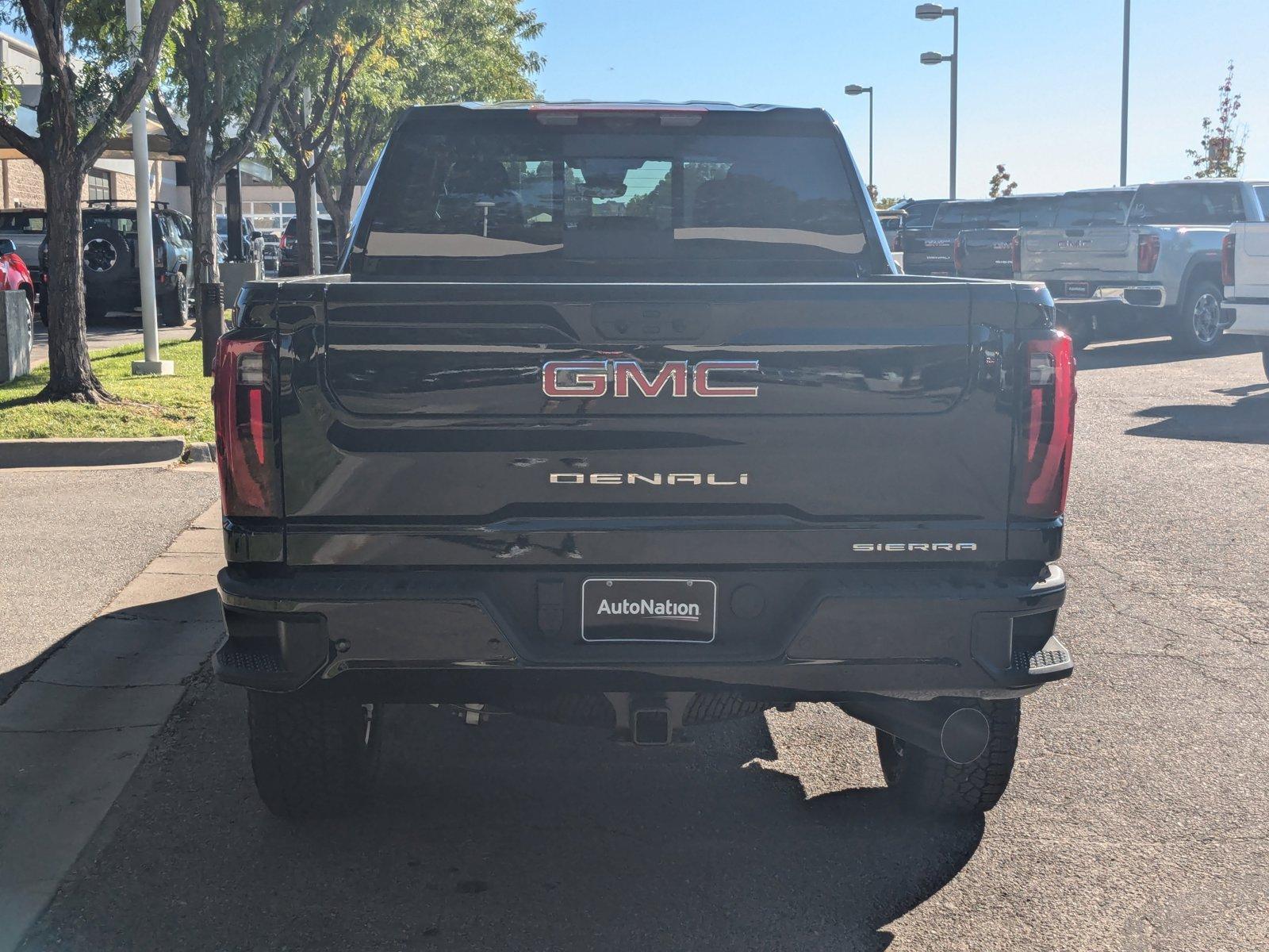 2024 GMC Sierra 2500 HD Vehicle Photo in LONE TREE, CO 80124-2750