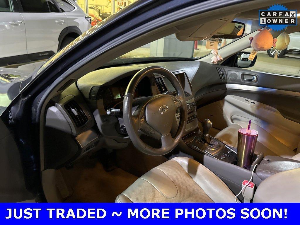 2011 INFINITI G37 Sedan Vehicle Photo in Plainfield, IL 60586