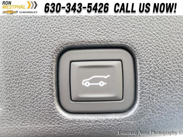 2025 Chevrolet Traverse Vehicle Photo in AURORA, IL 60503-9326