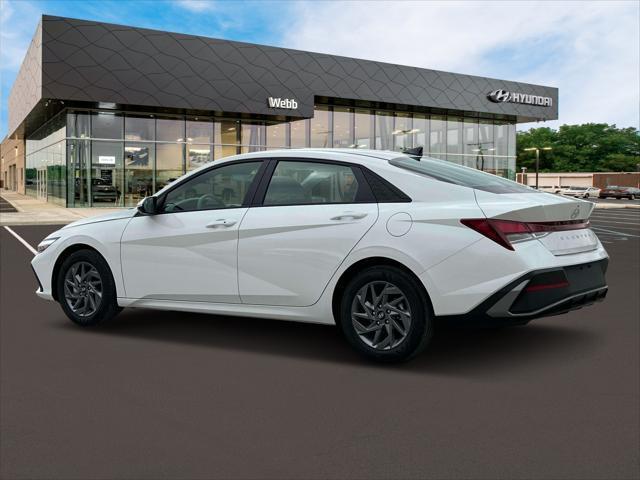 2024 Hyundai ELANTRA Vehicle Photo in Merrillville, IN 46410