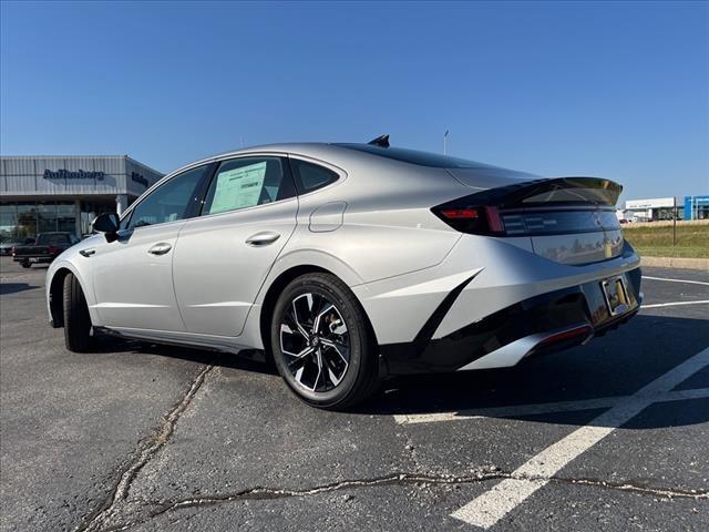 2025 Hyundai SONATA Vehicle Photo in O'Fallon, IL 62269