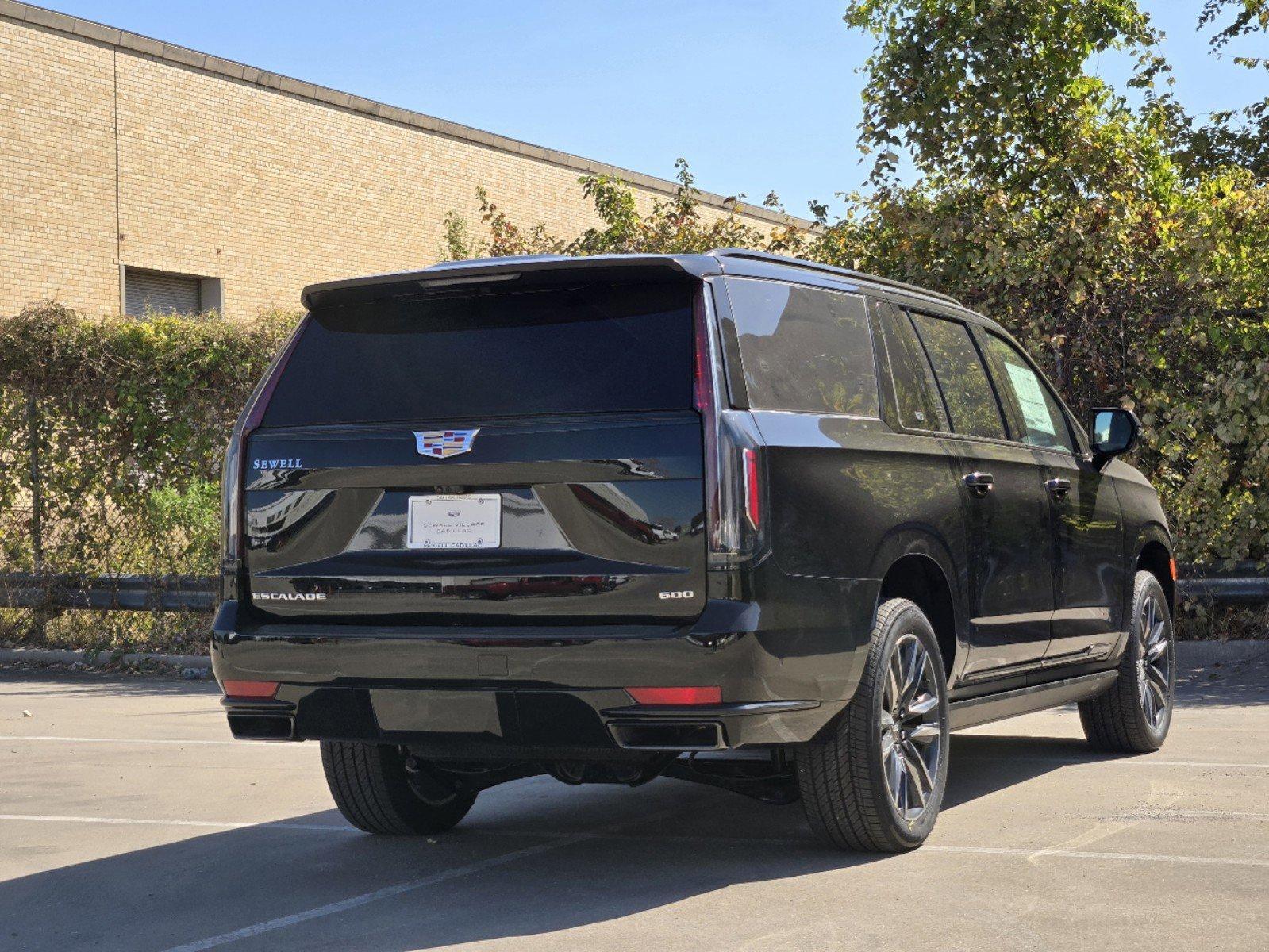 2024 Cadillac Escalade ESV Vehicle Photo in DALLAS, TX 75209-3095