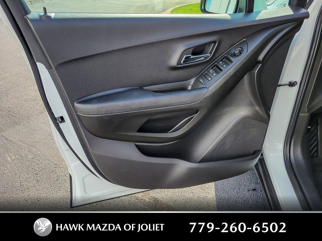 2019 Chevrolet Trax Vehicle Photo in Saint Charles, IL 60174