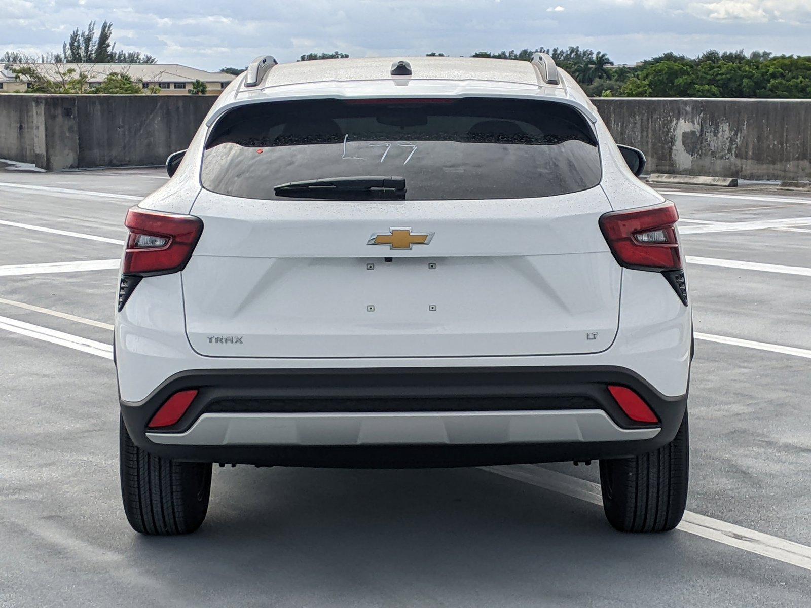 2025 Chevrolet Trax Vehicle Photo in PEMBROKE PINES, FL 33024-6534