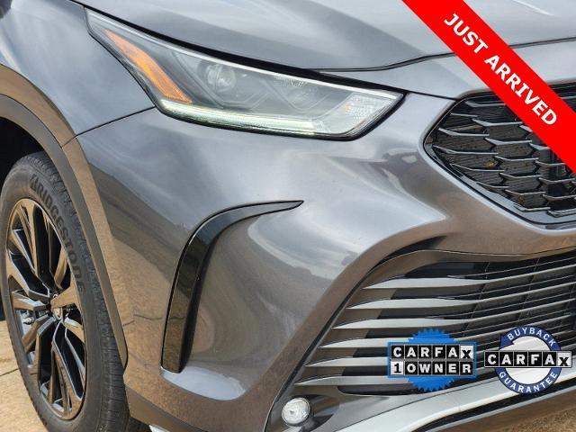 2023 Toyota Highlander Vehicle Photo in Denison, TX 75020