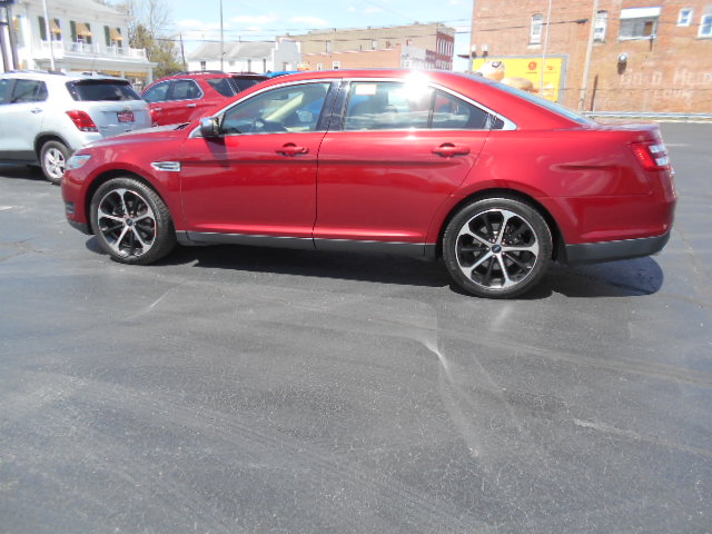 Used 2015 Ford Taurus Limited with VIN 1FAHP2F87FG128605 for sale in North Baltimore, OH