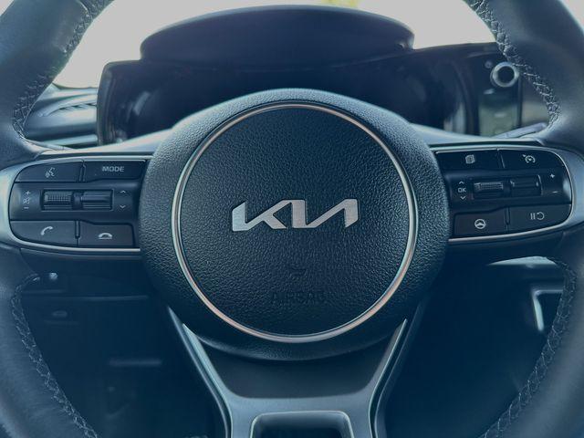 2022 Kia K5 Vehicle Photo in RIVERSIDE, CA 92504-4106