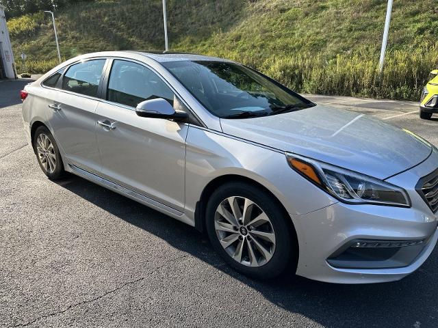 2017 Hyundai SONATA Vehicle Photo in INDIANA, PA 15701-1897