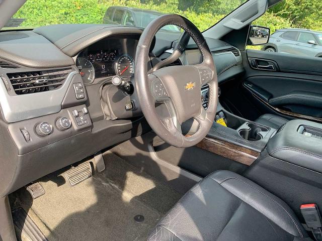 2017 Chevrolet Suburban Vehicle Photo in MOON TOWNSHIP, PA 15108-2571