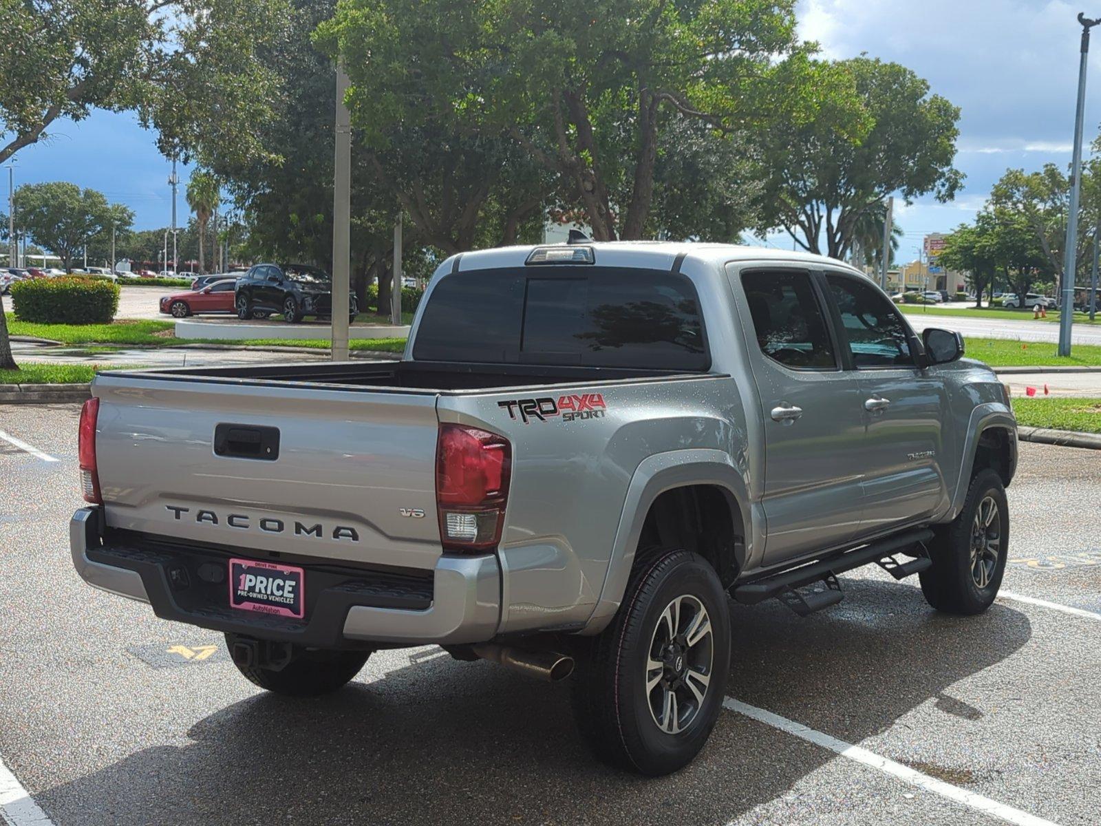 2018 Toyota Tacoma Vehicle Photo in Ft. Myers, FL 33907