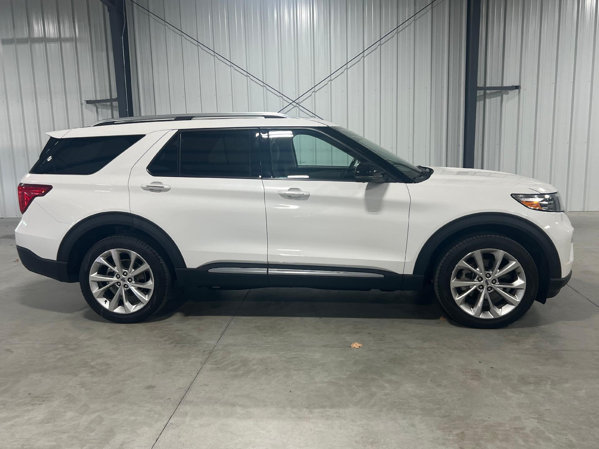 Used 2022 Ford Explorer Platinum with VIN 1FM5K8HC1NGA24735 for sale in Kansas City