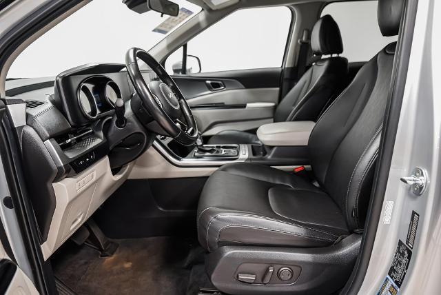 2022 Kia Carnival Vehicle Photo in Akron, OH 44312