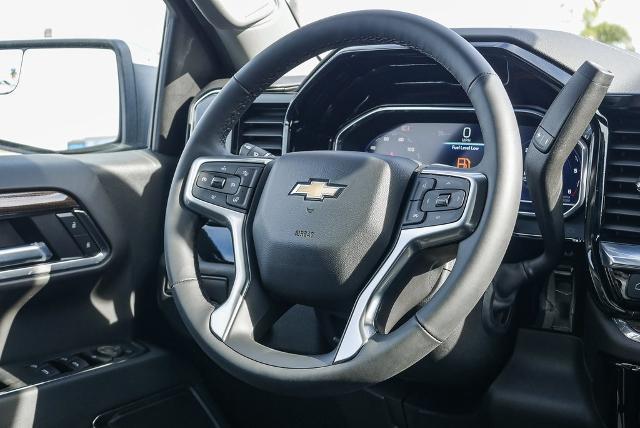 2024 Chevrolet Silverado 1500 Vehicle Photo in VENTURA, CA 93003-8585