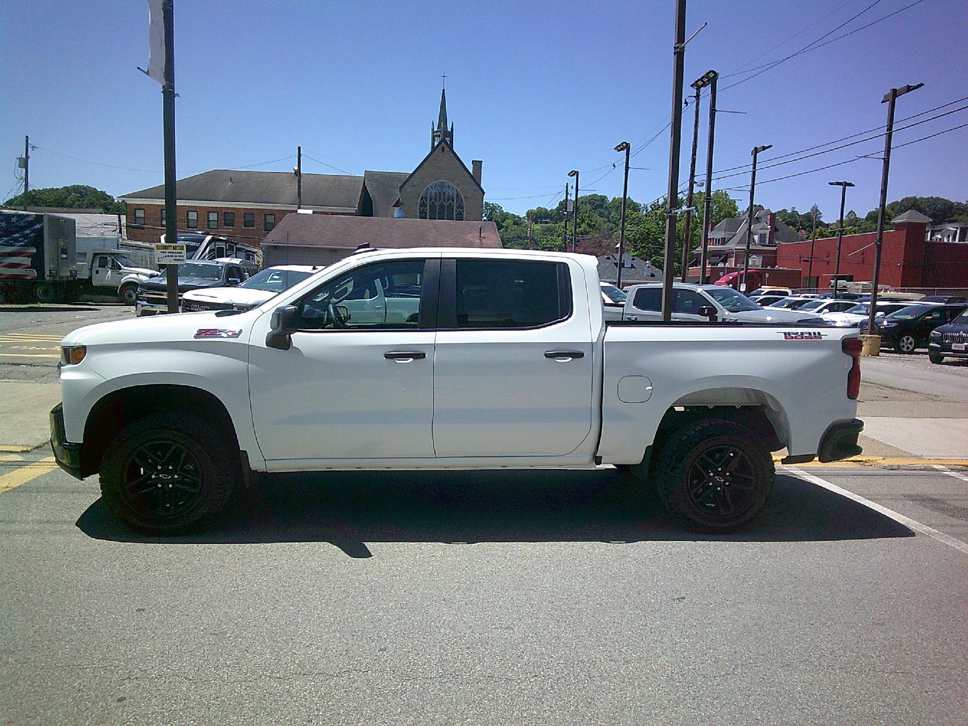 2021 Chevrolet Silverado 1500 Vehicle Photo in KITTANNING, PA 16201-1536