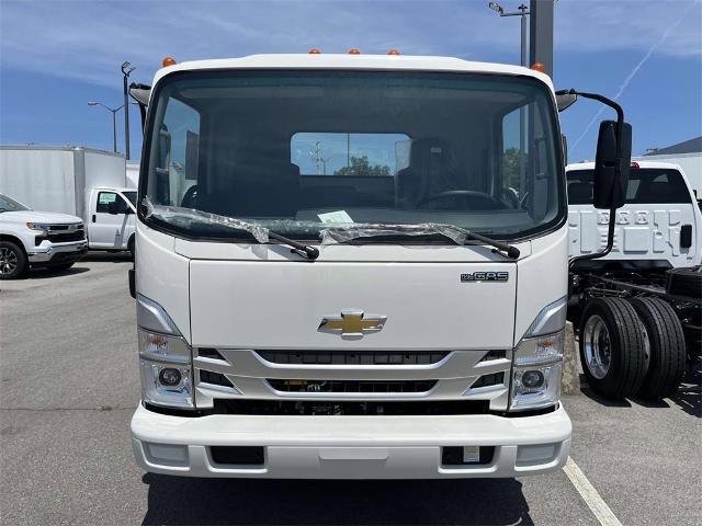 2025 Chevrolet 3500 HG LCF Gas Vehicle Photo in ALCOA, TN 37701-3235