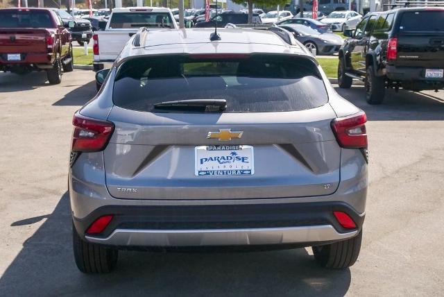 2025 Chevrolet Trax Vehicle Photo in VENTURA, CA 93003-8585