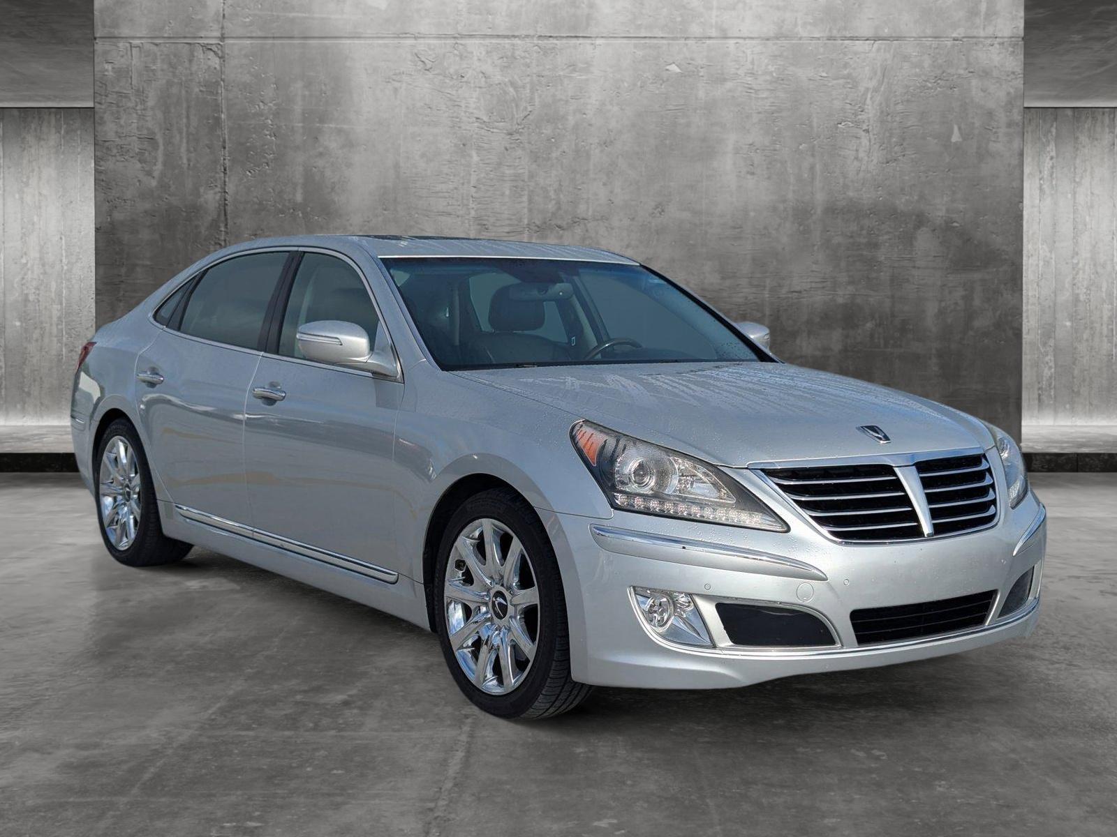 2011 Hyundai EQUUS Vehicle Photo in Ft. Myers, FL 33907