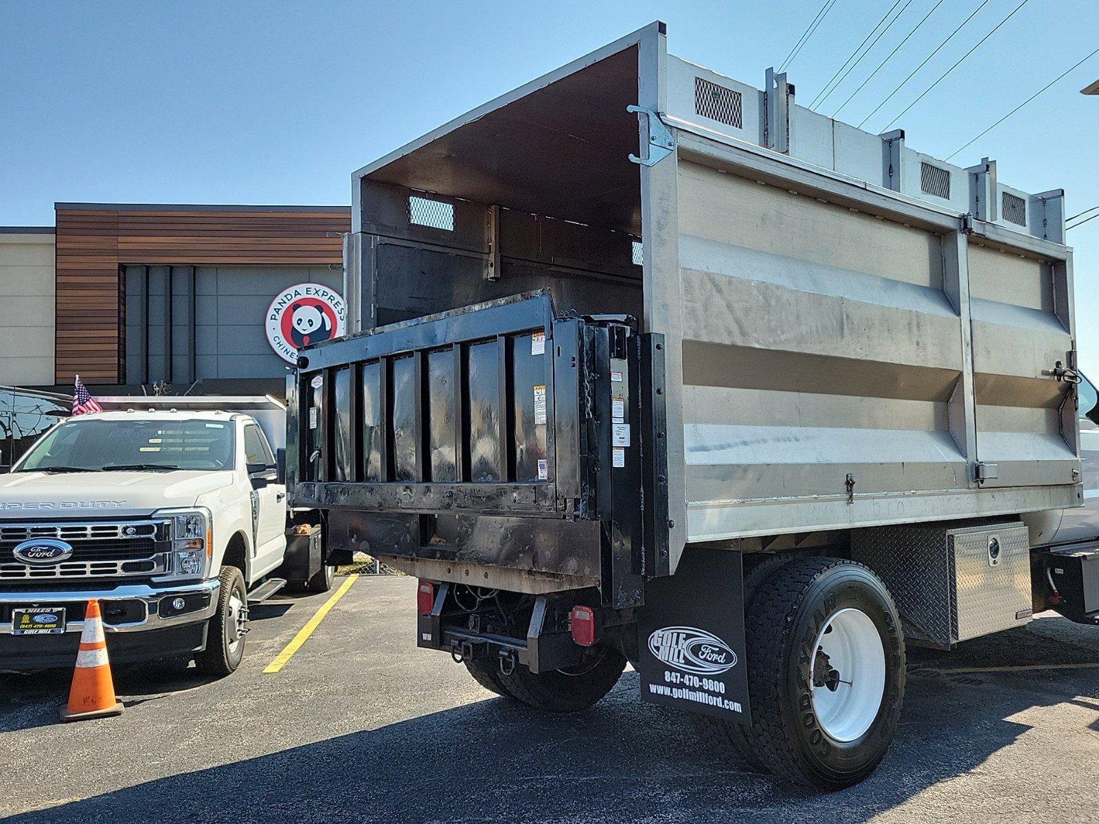 2017 Ford F650 Vehicle Photo in Plainfield, IL 60586