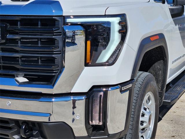 2025 GMC Sierra 2500 HD Vehicle Photo in GAINESVILLE, TX 76240-2013