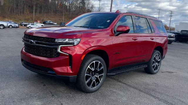 2021 Chevrolet Tahoe Vehicle Photo in MOON TOWNSHIP, PA 15108-2571