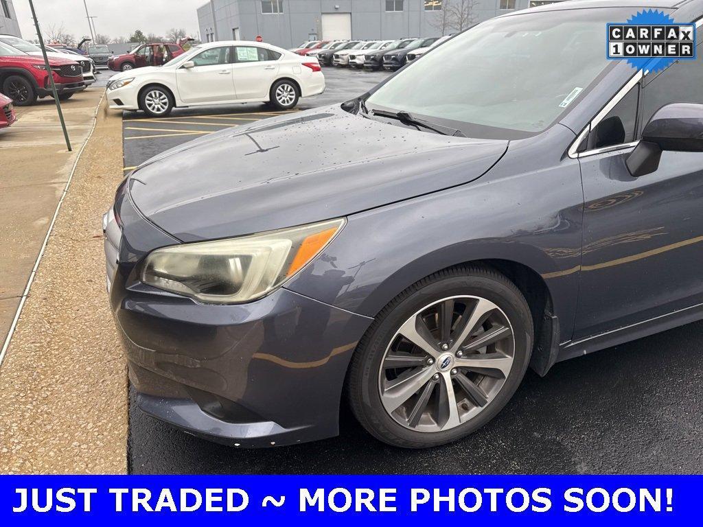 2015 Subaru Legacy Vehicle Photo in Saint Charles, IL 60174