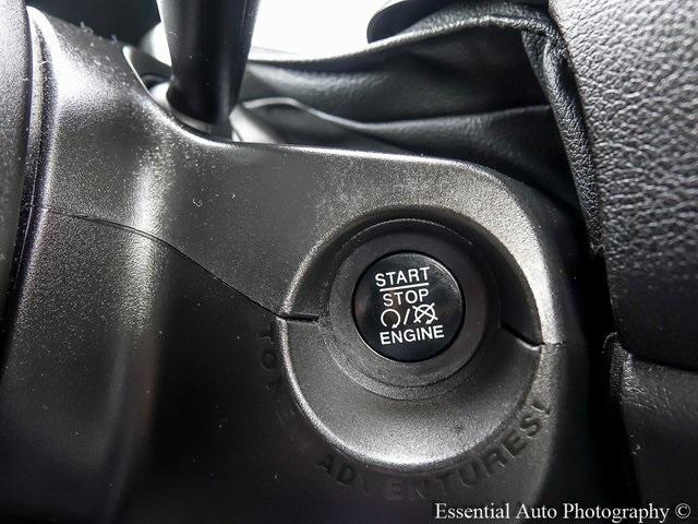 2017 Jeep Renegade Vehicle Photo in OAK LAWN, IL 60453-2517