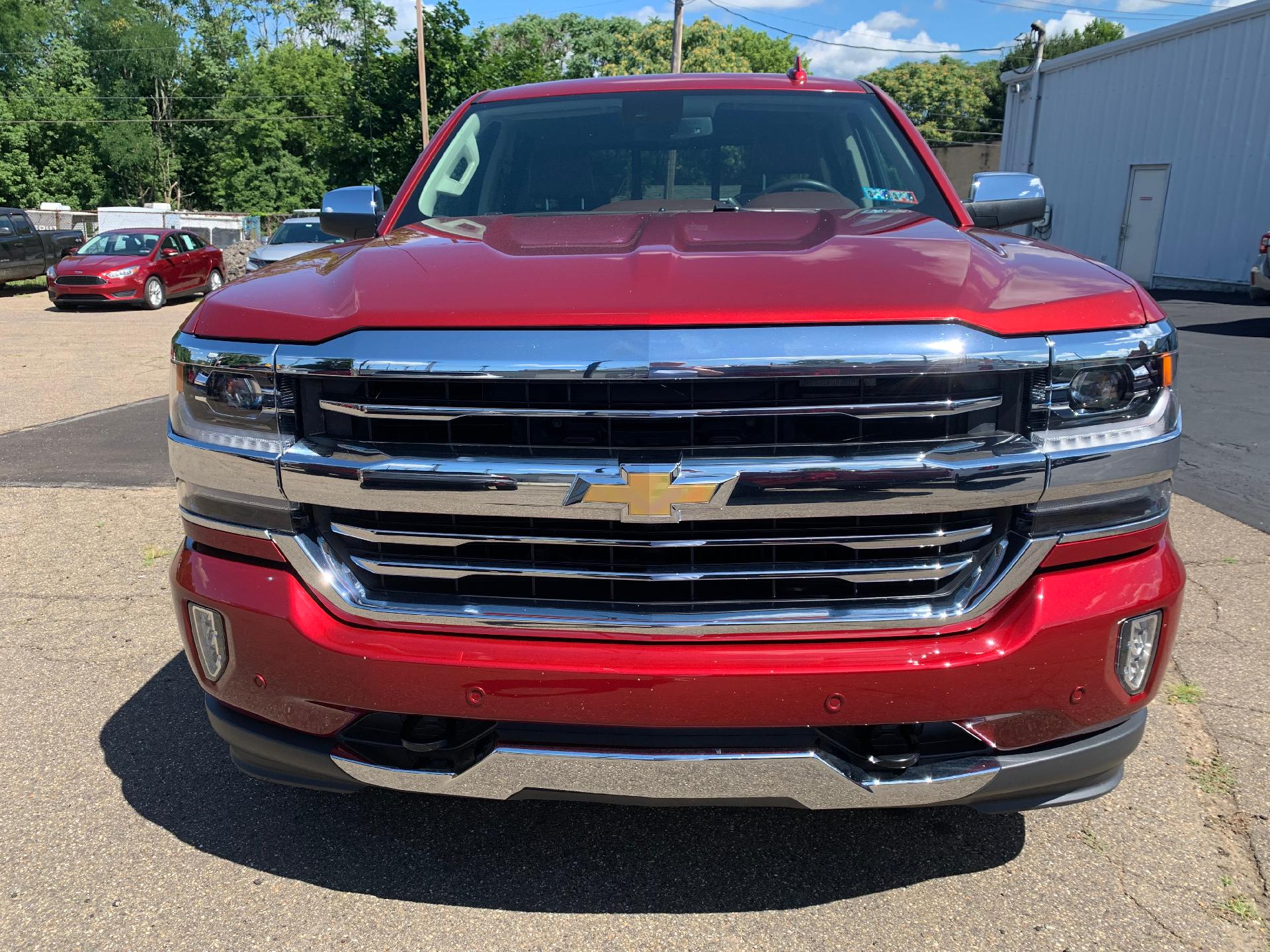 Used 2018 Chevrolet Silverado 1500 High Country with VIN 3GCUKTEC1JG427796 for sale in Vandergrift, PA