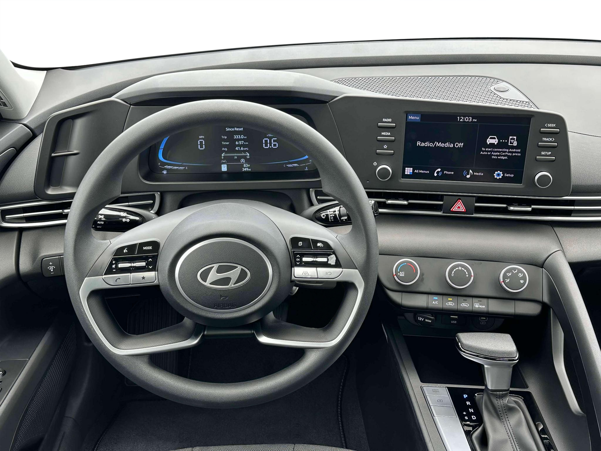 2024 Hyundai ELANTRA Vehicle Photo in Philadelphia, PA 19116