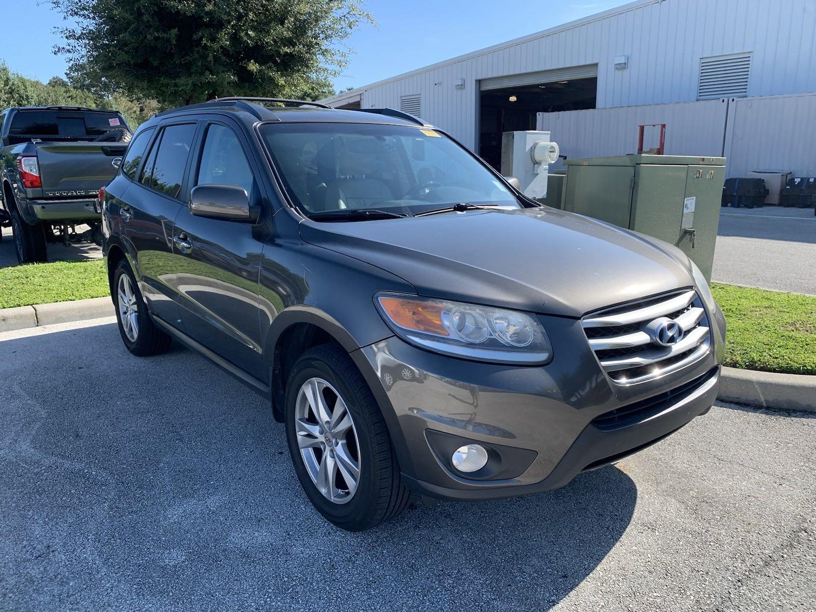 Used 2012 Hyundai Santa Fe Limited with VIN 5XYZK3AB2CG126118 for sale in Winter Haven, FL