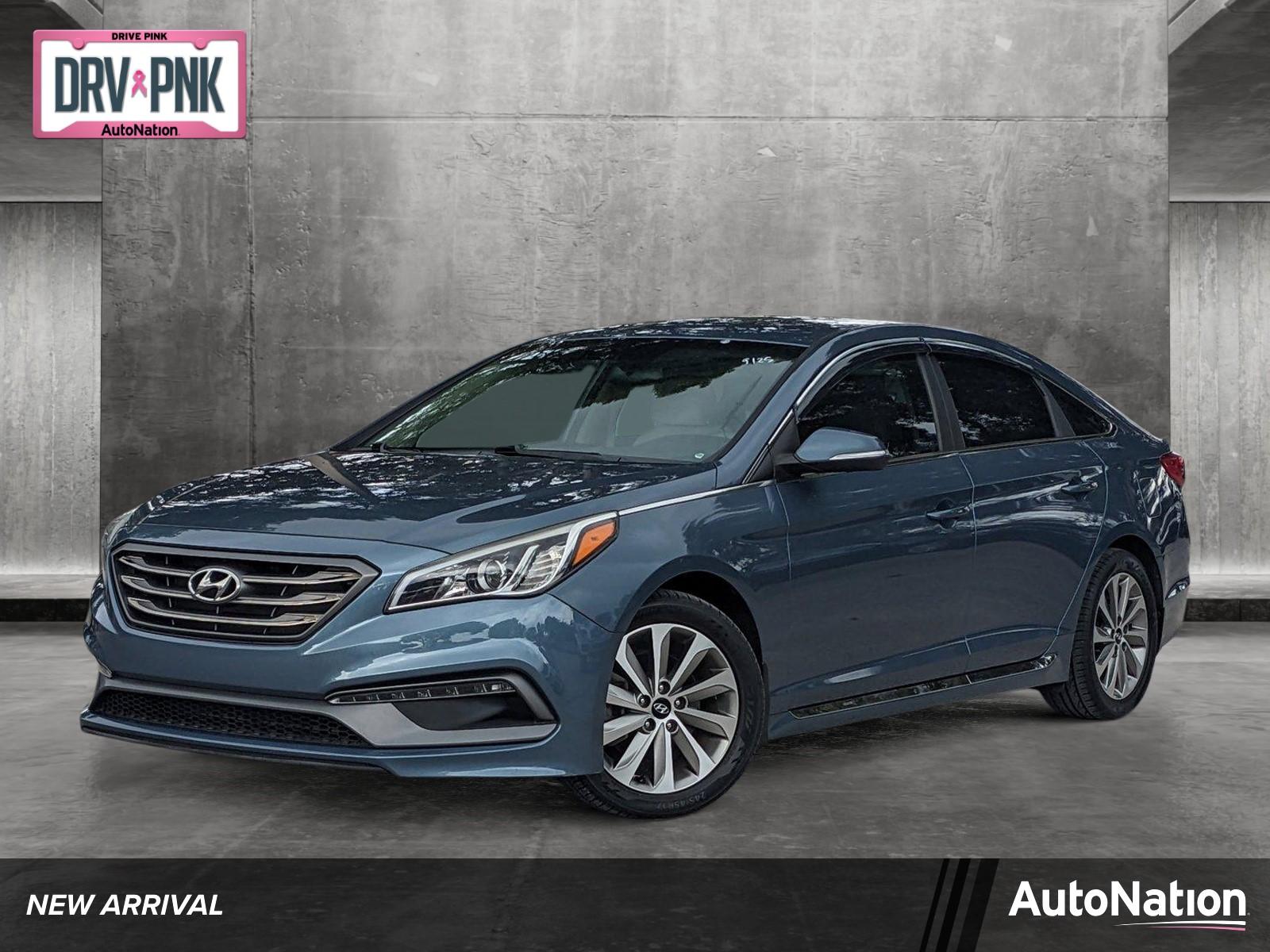 2017 Hyundai Sonata Vehicle Photo in GREENACRES, FL 33463-3207