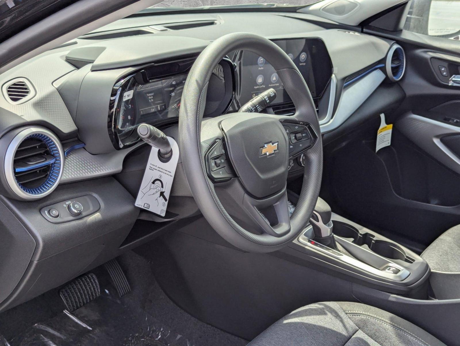 2024 Chevrolet Trax Vehicle Photo in PEMBROKE PINES, FL 33024-6534