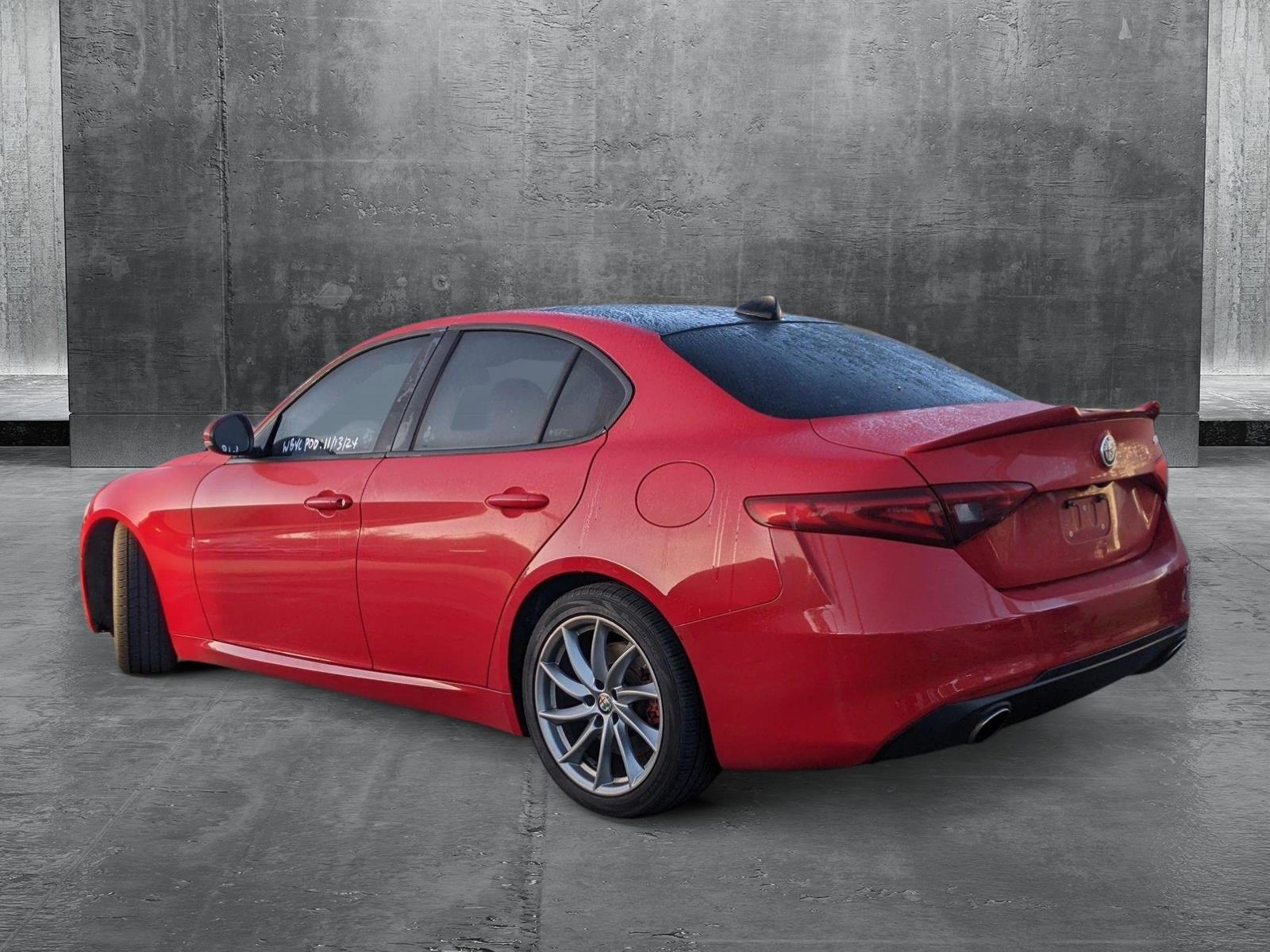 2018 Alfa Romeo Giulia Vehicle Photo in PEMBROKE PINES, FL 33024-6534