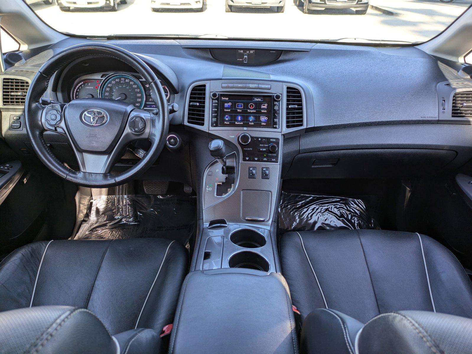 2013 Toyota Venza Vehicle Photo in Tustin, CA 92782