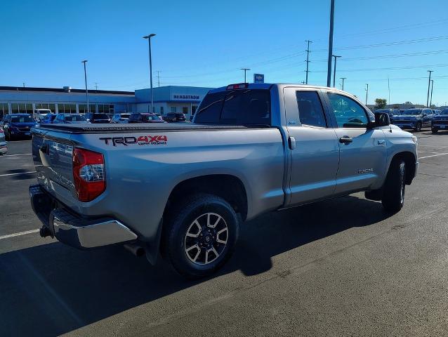 2017 Toyota Tundra 4WD Vehicle Photo in GREEN BAY, WI 54304-5303