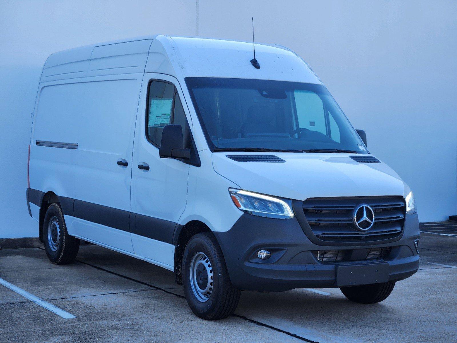 2024 Mercedes-Benz Sprinter Cargo Van Vehicle Photo in HOUSTON, TX 77079