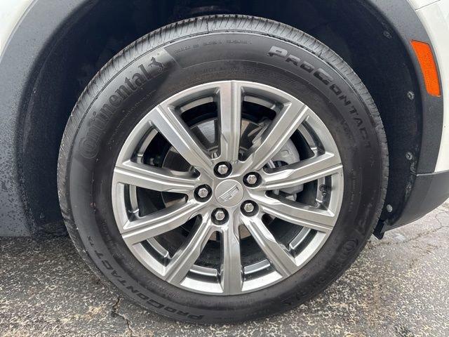 2021 Cadillac XT4 Vehicle Photo in MEDINA, OH 44256-9631