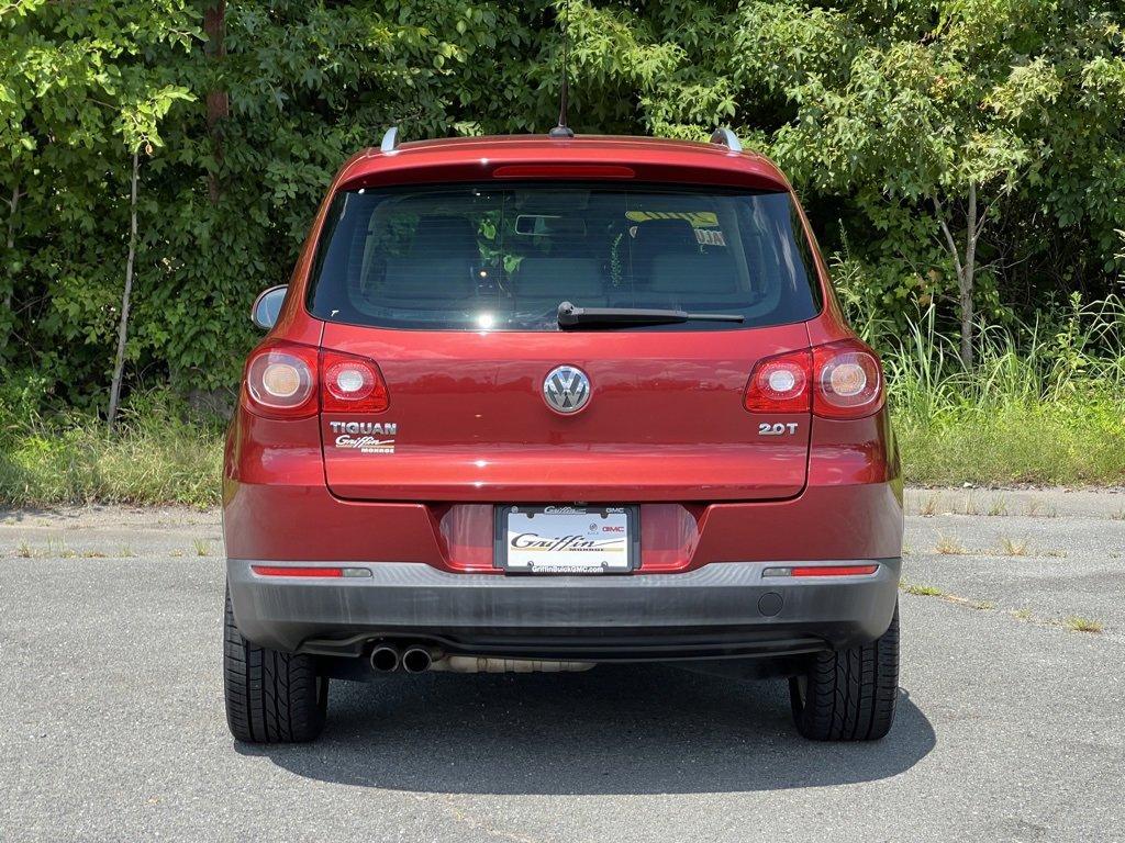 2010 Volkswagen Tiguan Vehicle Photo in MONROE, NC 28110-8431