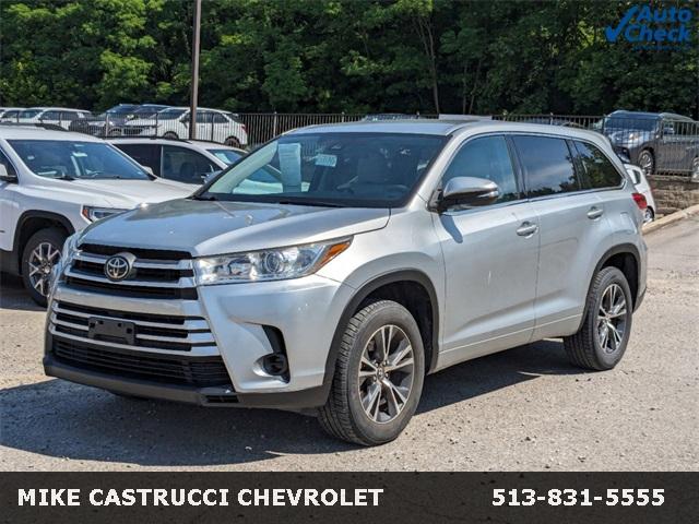 2017 Toyota Highlander Vehicle Photo in MILFORD, OH 45150-1684