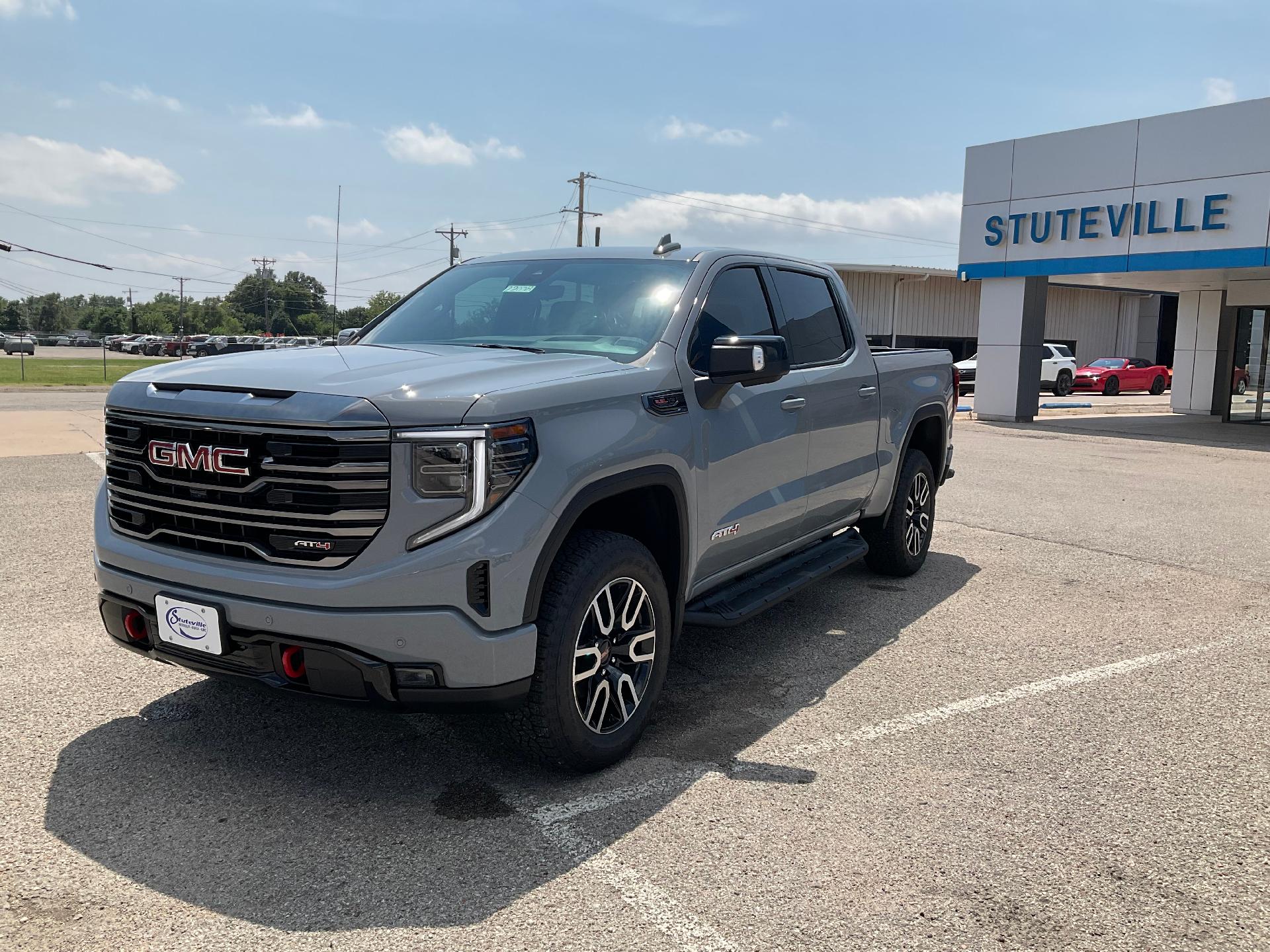 2024 GMC Sierra 1500 Vehicle Photo in PONCA CITY, OK 74601-1036