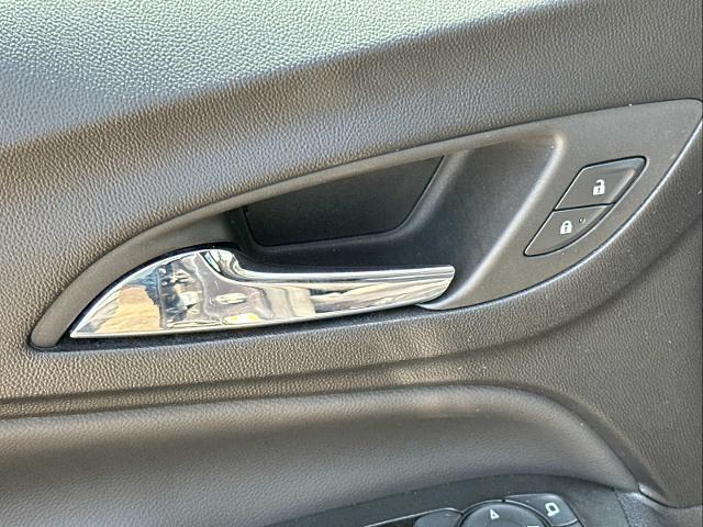 2022 Chevrolet Equinox Vehicle Photo in DUNN, NC 28334-8900