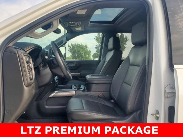 Used 2021 Chevrolet Silverado 2500HD LTZ with VIN 1GC4YPEY4MF272619 for sale in Lennox, SD