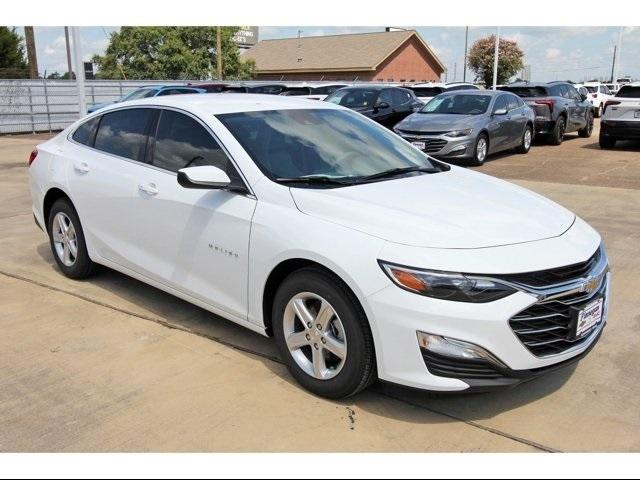 2025 Chevrolet Malibu Vehicle Photo in ROSENBERG, TX 77471-5675