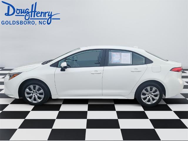 Used 2022 Toyota Corolla LE with VIN 5YFEPMAE3NP287558 for sale in Goldsboro, NC