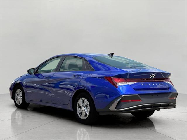 2024 Hyundai ELANTRA Vehicle Photo in Green Bay, WI 54304