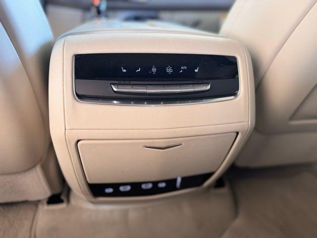 2024 Cadillac Escalade Vehicle Photo in DELRAY BEACH, FL 33483-3294