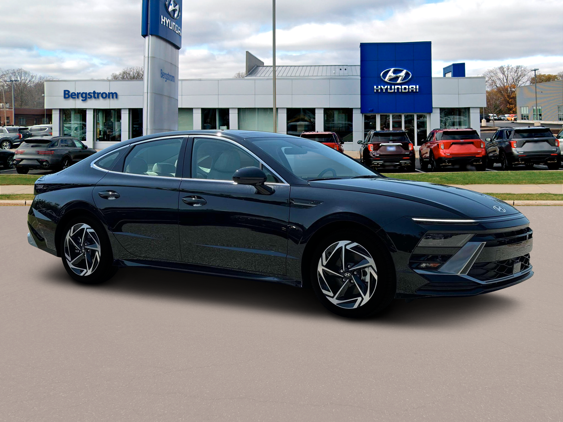 2025 Hyundai SONATA Vehicle Photo in Green Bay, WI 54304