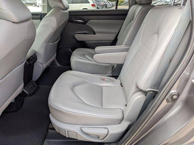 2021 Toyota Highlander Vehicle Photo in San Antonio, TX 78209